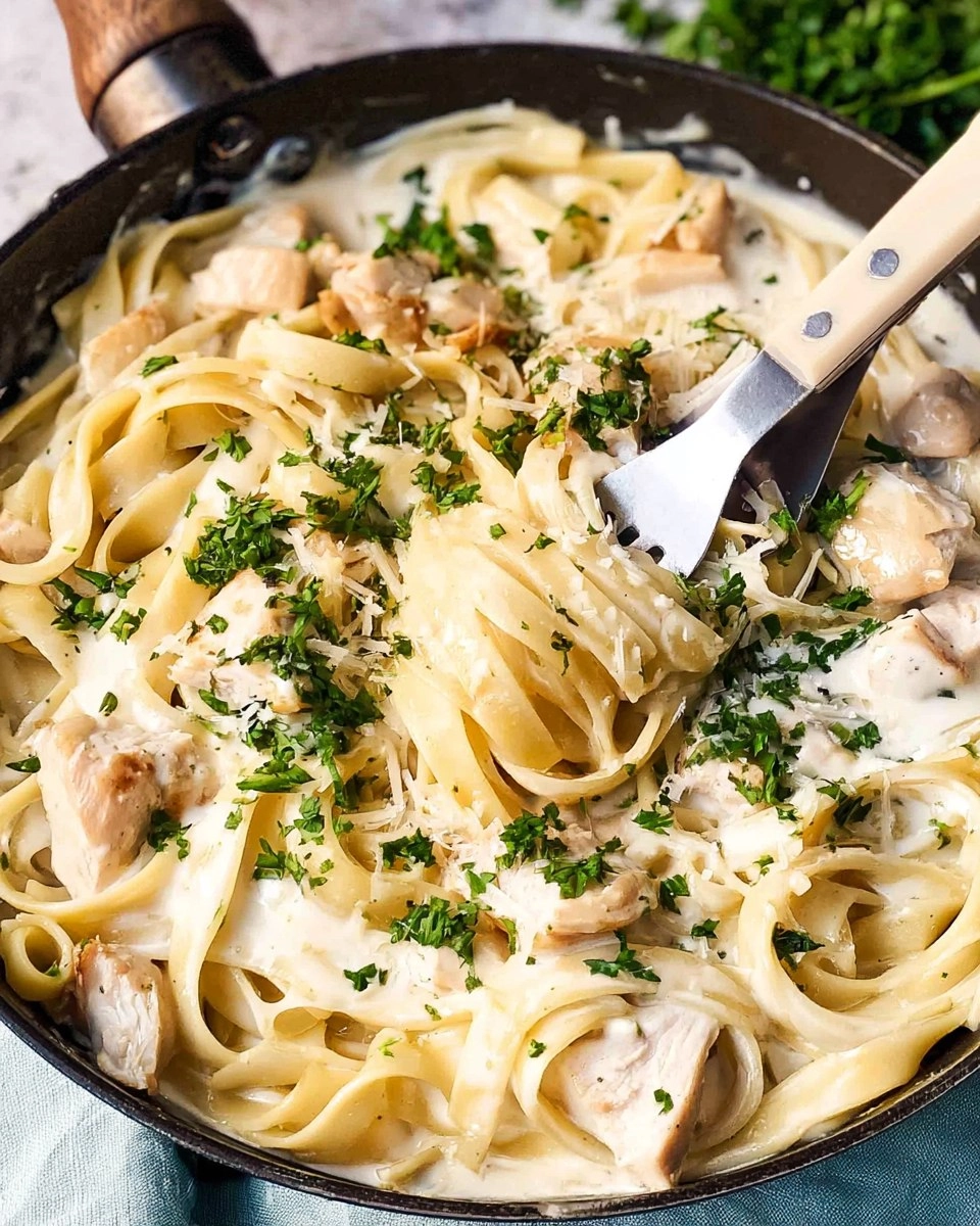 Creamy Chicken Alfredo | 30-Minute Restaurant-Style Pasta Dinner